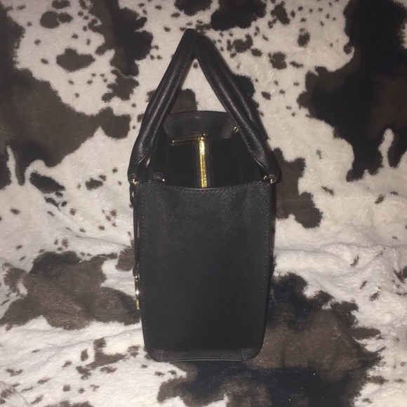 Michael Kors Handbag - Picture 3 of 4